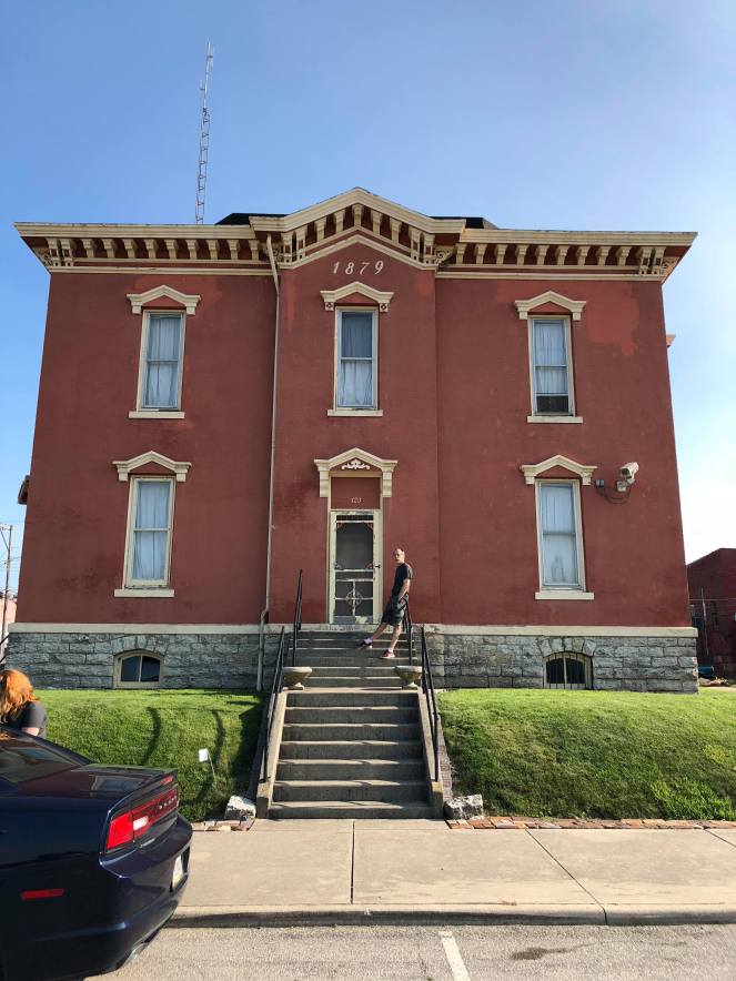 40242032_240997949951073_5063981392212262912_n